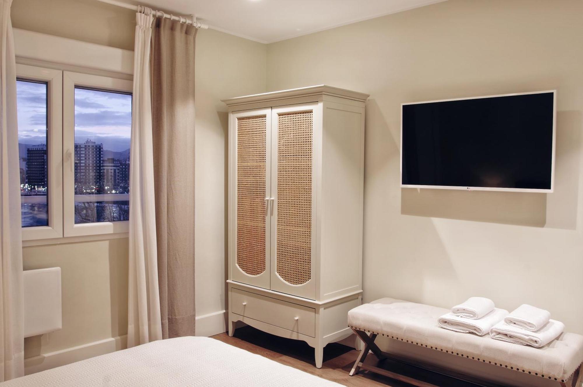 Apartamento Bahia San Lorenzo Gijon Bagian luar foto